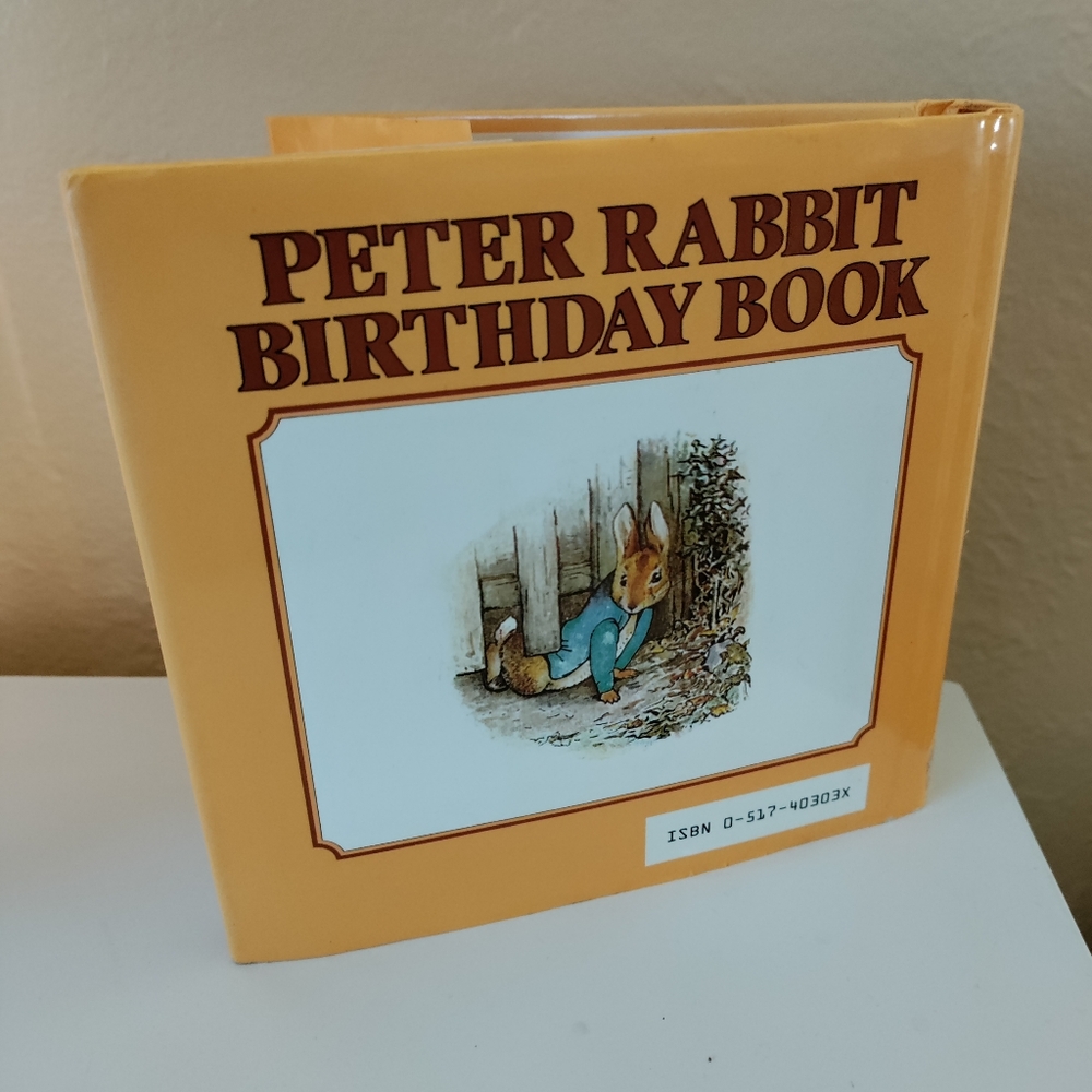 Peter Rabbit Birthday Book - Picture 2 of 10